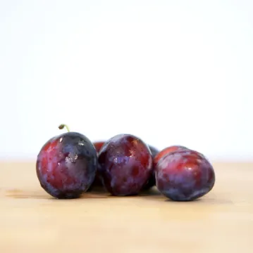 Plums Blue 10X1.5L Clamshell Case